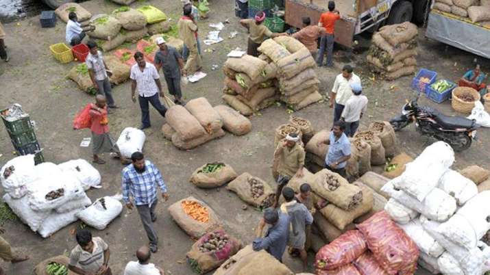Wholesale inflation in July falls to multi-year low of 1.08 pc Wholesale inflation in July falls to multi-year low of 1.08 pc- India TV Paisa