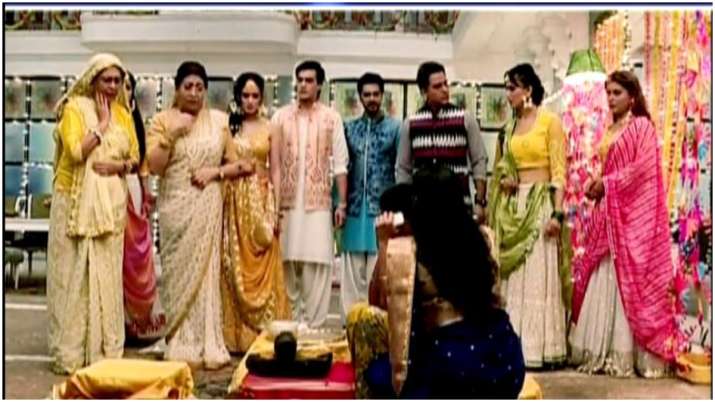 Saas bahu aur suspense Saas bahu aur suspense- India TV