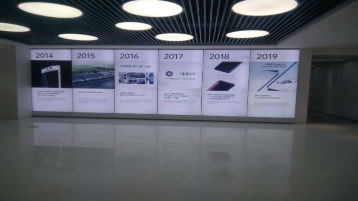 Oppo to double smartphone production in India by 2020... Oppo to double smartphone production in India by 2020...- India TV Paisa