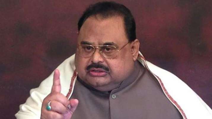 MQM chief Altaf Hussain sings 'Sare jahan se achha Hindustan hamara' | MQM Facebook Page MQM chief Altaf Hussain sings 'Sare jahan se achha Hindustan hamara' | MQM Facebook Page- India TV