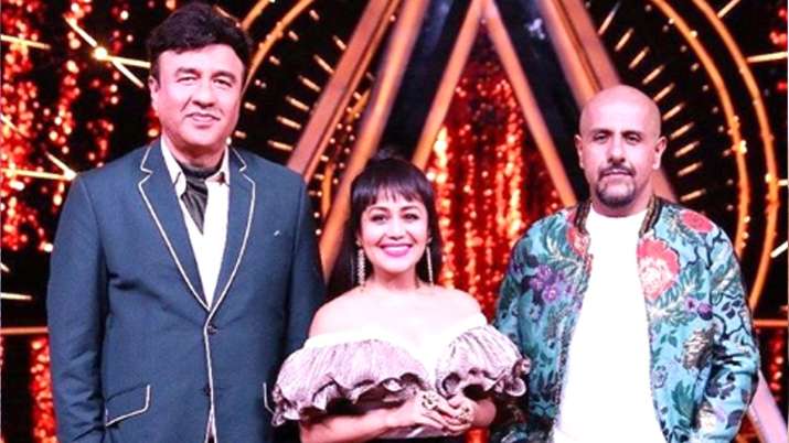 नेहा कक्कड़ और विशाल ददलानी के साथ अनु मलिक नेहा कक्कड़ और विशाल ददलानी के साथ अनु मलिक- India TV