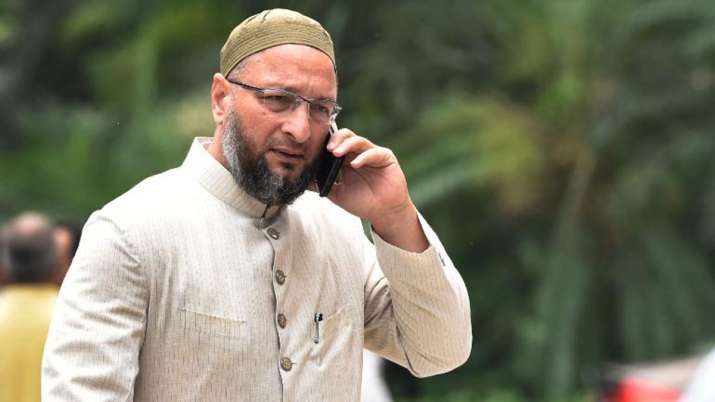 Asaduddin Owaisi questions Farooq Abdullah detention under public safety act Asaduddin Owaisi questions Farooq Abdullah detention under public safety act- India TV
