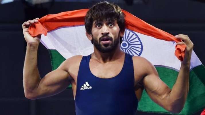 विश्व कुश्ती चैम्पियनशिप : सेमीफाइनल में हारे बजरंग, ब्रॉन्ज के लिए लड़ेंगे विश्व कुश्ती चैम्पियनशिप : सेमीफाइनल में हारे बजरंग, ब्रॉन्ज के लिए लड़ेंगे- India TV