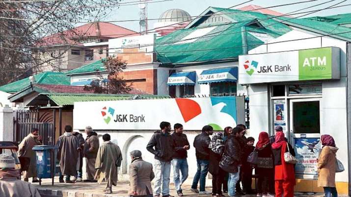 banks are facing shortage of staff in jammu and kashmir banks are facing shortage of staff in jammu and kashmir - India TV Paisa