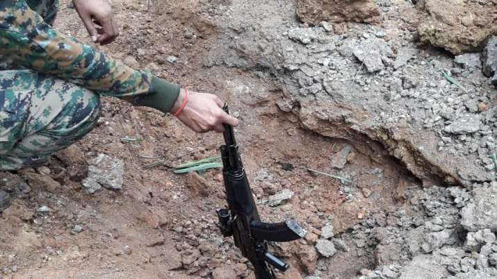 CRPF found 20Kg IED planted by the Maoists on Jagargunda... CRPF found 20Kg IED planted by the Maoists on Jagargunda...- India TV