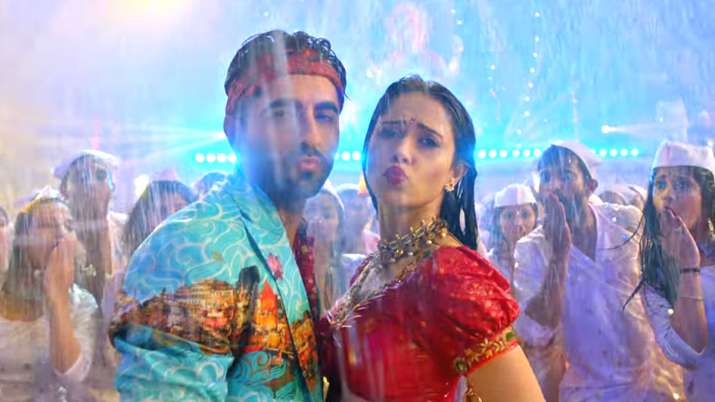 Dream Girl Song: Dhagala Lagli Kala Song Dream Girl Song: Dhagala Lagli Kala Song- India TV