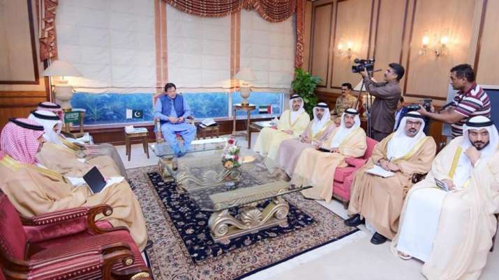 UAE, Saudi foreign ministers in Pakistan to calm tensions over Kashmir | Twitter UAE, Saudi foreign ministers in Pakistan to calm tensions over Kashmir | Twitter- India TV
