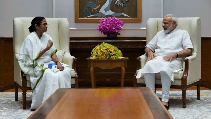West Bengal CM Mamata banerjee meets PM Narendra Modi West Bengal CM Mamata banerjee meets PM Narendra Modi- India TV