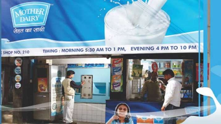 Mother Dairy hikes cow milk price by Rs 2 litre... Mother Dairy hikes cow milk price by Rs 2 litre...- India TV Paisa