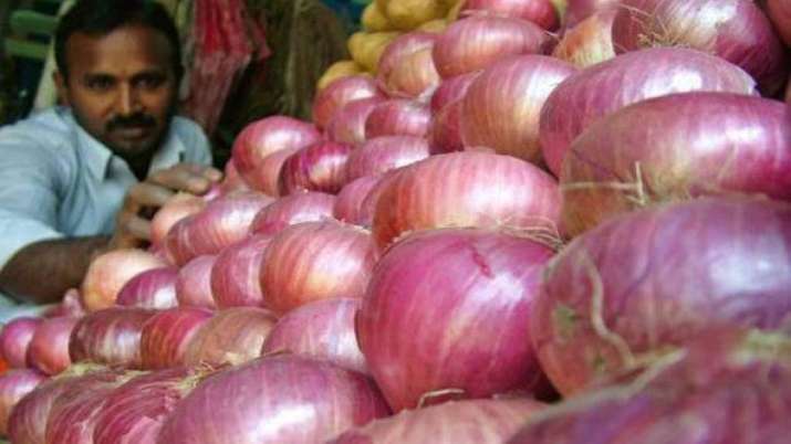 Centre asks Delhi govt to sell onion via ration shops, civil supplies dept at Rs 23.90/kg Centre asks Delhi govt to sell onion via ration shops, civil supplies dept at Rs 23.90/kg- India TV Paisa