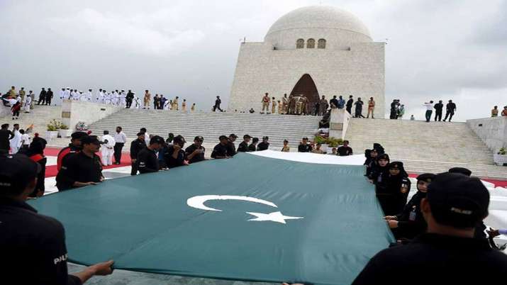 IMF to send SOS team to cash-strapped Pakistan IMF to send SOS team to cash-strapped Pakistan- India TV Paisa