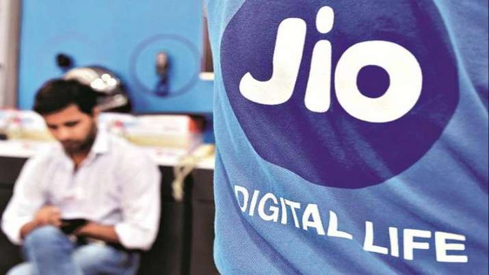 Jio adds 85.39 lakh users in July; Airtel, Voda Idea lose 60 lakh users combined Jio adds 85.39 lakh users in July; Airtel, Voda Idea lose 60 lakh users combined- India TV Paisa
