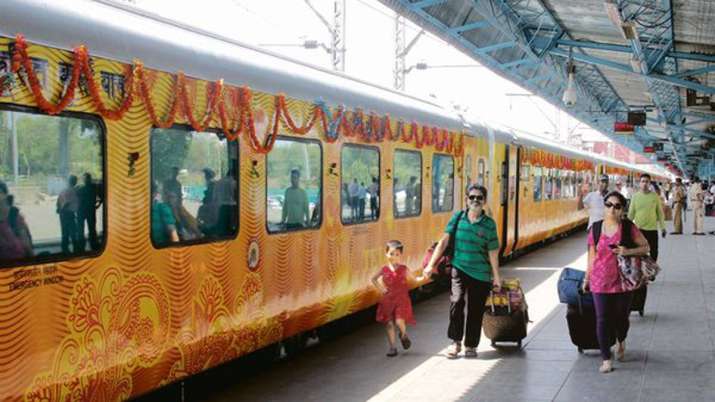 IRCTC first train Tejas Express will flagged-off by Yogi Adityanath on October 4 IRCTC first train Tejas Express will flagged-off by Yogi Adityanath on October 4- India TV Paisa