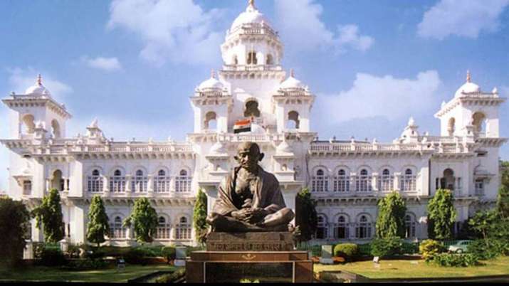 Slowdown hits Telangana, Budget slashed by 20Pc Slowdown hits Telangana, Budget slashed by 20Pc - India TV Paisa