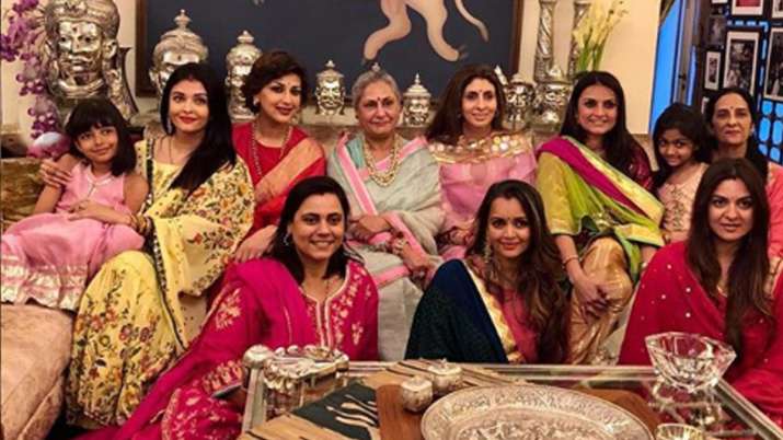 aishwarya rai bachchan jaya-bachchan and sonali bendre celebrate karva chauth see photos aishwarya rai bachchan jaya-bachchan and sonali bendre celebrate karva chauth see photos- India TV