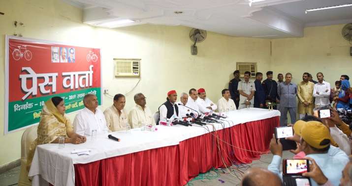 Akhilesh Yadav Akhilesh Yadav- India TV