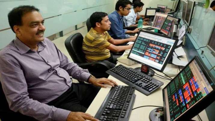 Muhurat trading: Sensex jumps 195 points, Nifty reclaims 11,600 Muhurat trading: Sensex jumps 195 points, Nifty reclaims 11,600- India TV Paisa