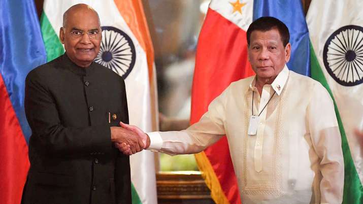 President Ram Nath Kovind with Philippines President Rodrigo Roa Duterte President Ram Nath Kovind with Philippines President Rodrigo Roa Duterte- India TV