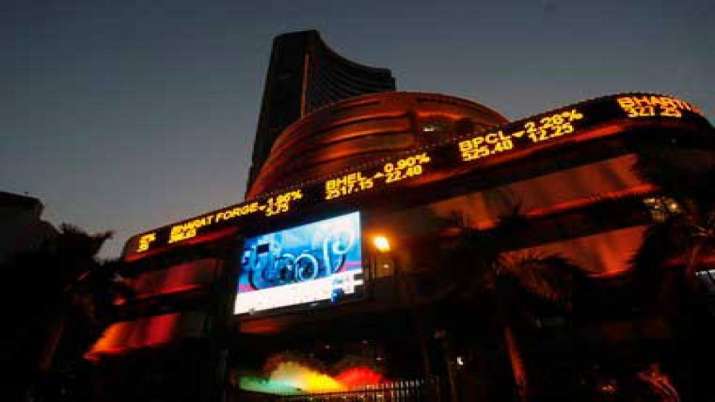 Sensex, Nifty end marginally higher; SBI rallies 7 pc Sensex, Nifty end marginally higher; SBI rallies 7 pc- India TV Paisa