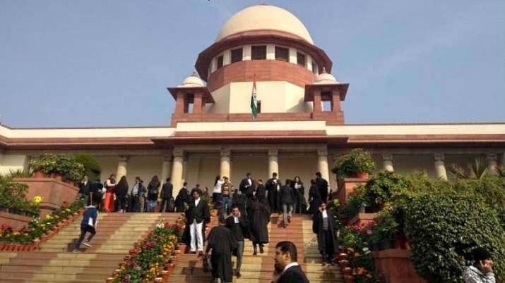 फैसले से पहले राममंदिर पर समझौता? संविधान पीठ के सभी जज आज मिलकर करेंगे चर्चा फैसले से पहले राममंदिर पर समझौता? संविधान पीठ के सभी जज आज मिलकर करेंगे चर्चा- India TV