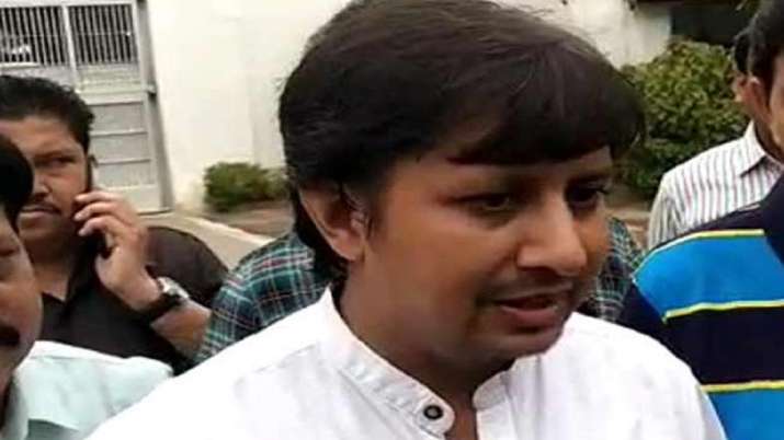 कमलनाथ सरकार को आकाश विजयवर्गीय की धमकी कमलनाथ सरकार को आकाश विजयवर्गीय की धमकी- India TV