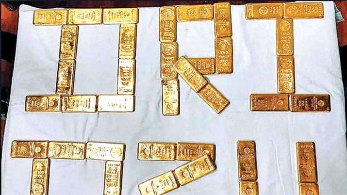 भारत में सोने की तस्करी करने वाले चीनी गिरोह का भंडाफोड़, तीन गिरफ्तार भारत में सोने की तस्करी करने वाले चीनी गिरोह का भंडाफोड़, तीन गिरफ्तार - India TV