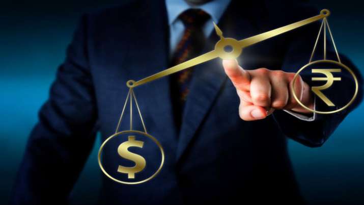 Rupee slips below 72-mark against USD Rupee slips below 72-mark against USD- India TV Paisa