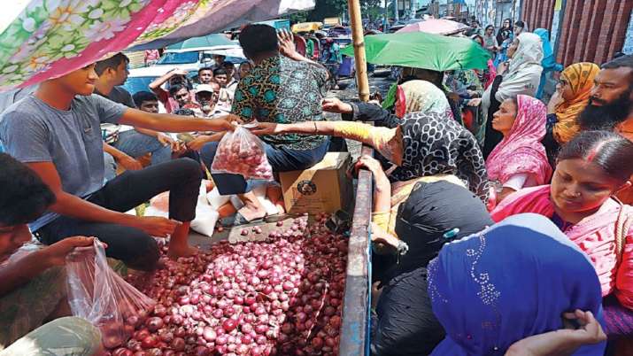onion price in Bangladesh onion price in Bangladesh - India TV Paisa