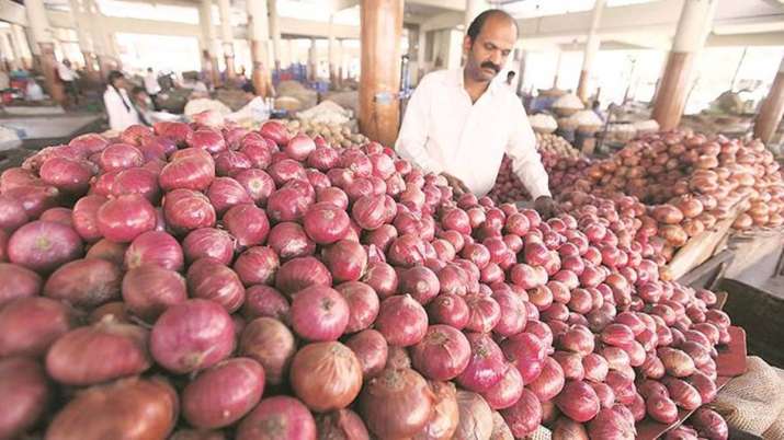 Income Tax department raids onion dealers across country Income Tax department raids onion dealers across country- India TV Paisa
