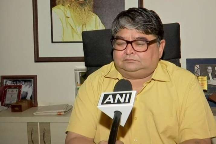 Veer Savarkar's grandson Ranjeet on Shiv Sena joining hands with NCP-Congress Veer Savarkar's grandson Ranjeet on Shiv Sena joining hands with NCP-Congress- India TV