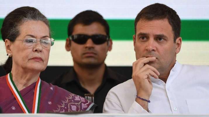 कांग्रेस पर हवाला के जरिए 170 करोड़ रुपये लेने का आरोप, आयकर विभाग ने भेजा नोटिस कांग्रेस पर हवाला के जरिए 170 करोड़ रुपये लेने का आरोप, आयकर विभाग ने भेजा नोटिस- India TV
