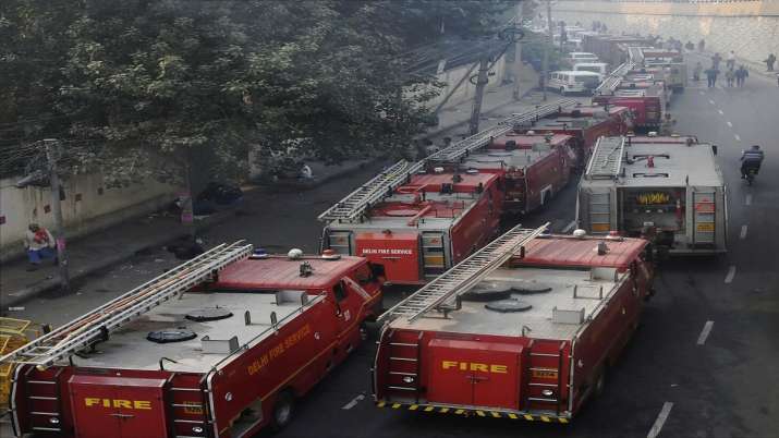 Delhi Police file FIR against absconding factory owner... Delhi Police file FIR against absconding factory owner...- India TV