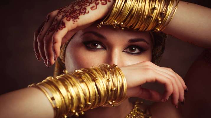 Gold prices up Rs 50, silver gains Rs 234 Gold prices up Rs 50, silver gains Rs 234- India TV Paisa