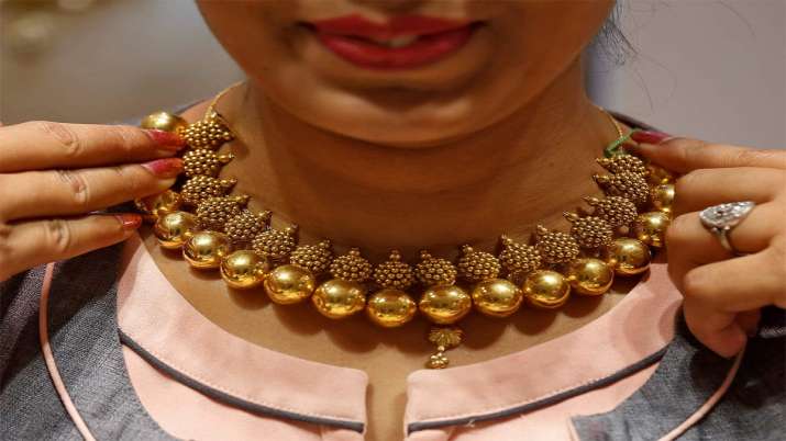 Government imposes restrictions on import of gold, silver Government imposes restrictions on import of gold, silver - India TV Paisa