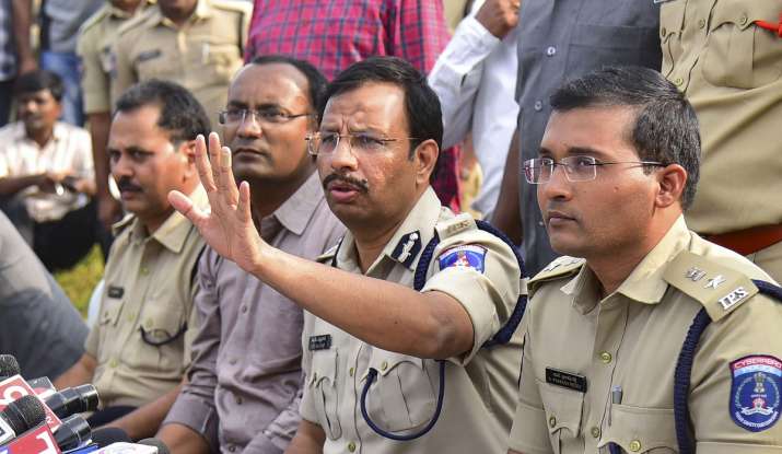 Cyberabad Police Commissioner VC Sajjanar, who carried... Cyberabad Police Commissioner VC Sajjanar, who carried...- India TV