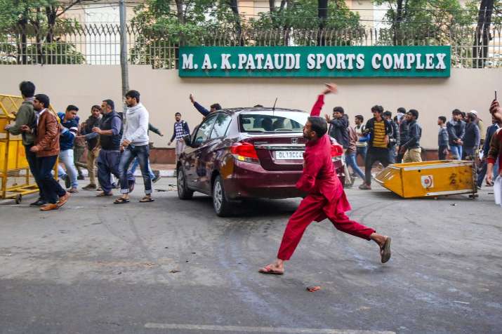 Students of Jamia Millia Islamia University stage a... Students of Jamia Millia Islamia University stage a...- India TV