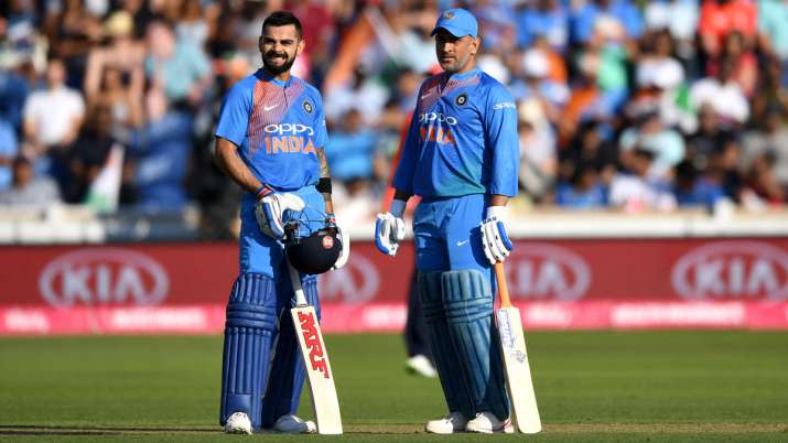 MS Dhoni, Ravi Shastri, Team India, MS DHoni Retairement MS Dhoni, Ravi Shastri, Team India, MS DHoni Retairement- India TV