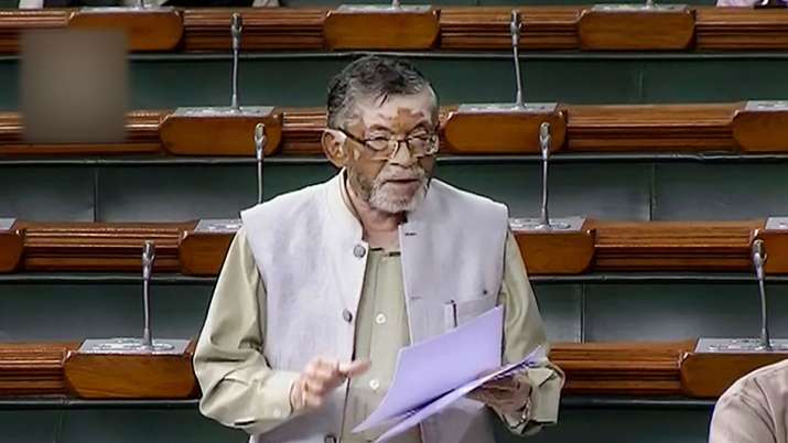 Labour Minister Santosh Gangwar speaks in the Lok Sabha during the ongoing Winter Session of Parliam Labour Minister Santosh Gangwar speaks in the Lok Sabha during the ongoing Winter Session of Parliam- India TV Paisa