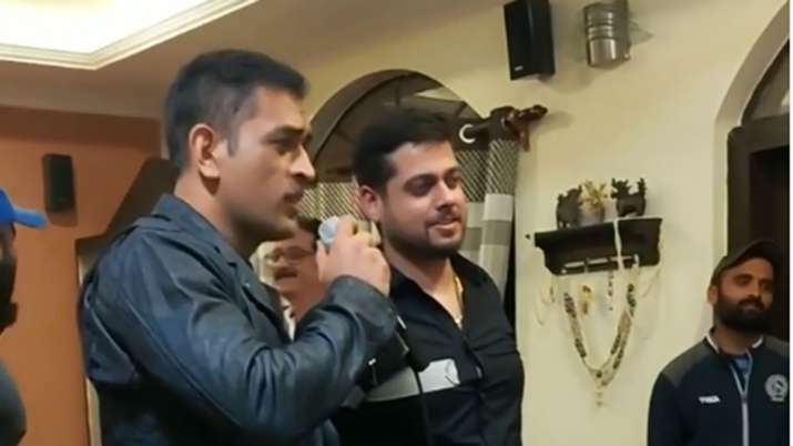MS Dhoni, Dhoni, MS Dhoni retirement, MS Dhoni future, MS Dhoni singing, Dhoni news, MS Dhoni cricke MS Dhoni, Dhoni, MS Dhoni retirement, MS Dhoni future, MS Dhoni singing, Dhoni news, MS Dhoni cricke- India TV