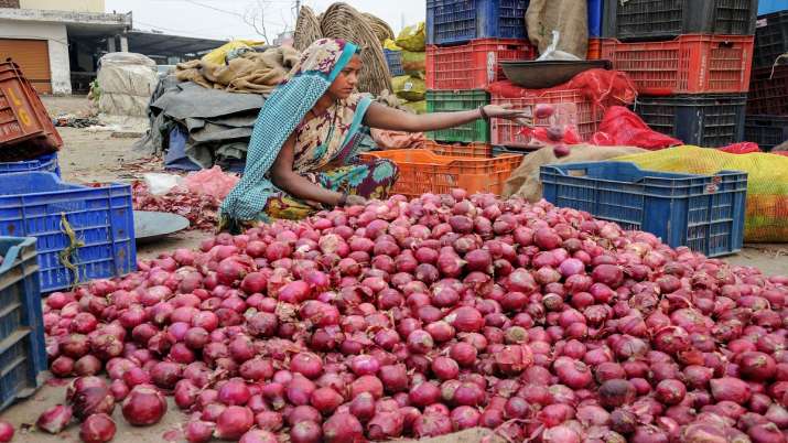 Onion import । File Photo Onion import । File Photo- India TV Paisa