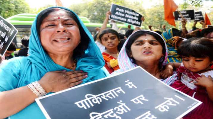 नॉर्थ-ईस्ट के राज्यों में CAB का विरोध तो पाक से आए हिंदुओं ने मोदी सरकार के फैसले पर किया आभार व्यक नॉर्थ-ईस्ट के राज्यों में CAB का विरोध तो पाक से आए हिंदुओं ने मोदी सरकार के फैसले पर किया आभार व्यक- India TV