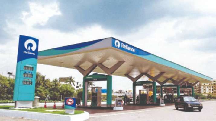 Reliance, BP petrol pumps Reliance, BP petrol pumps- India TV Paisa