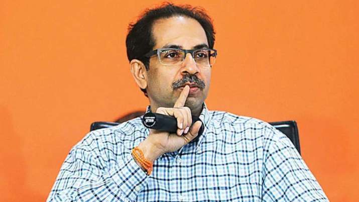 कांग्रेस-एनसीपी से दोस्ती उद्धव ठाकरे को पड़ी भारी, 400 शिवसैनिक BJP में हुए शामिल कांग्रेस-एनसीपी से दोस्ती उद्धव ठाकरे को पड़ी भारी, 400 शिवसैनिक BJP में हुए शामिल- India TV