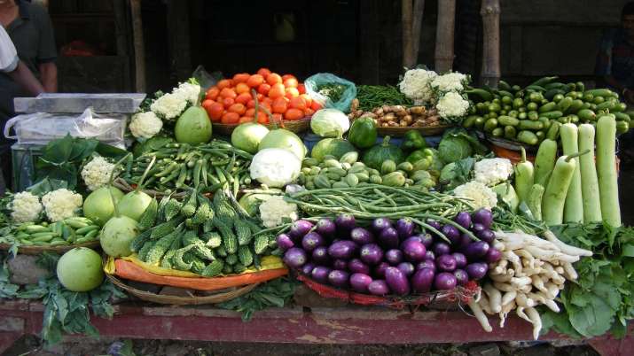 RBI raises Retail inflation projection for H2 FY20 on spike in vegetable prices । File Photo RBI raises Retail inflation projection for H2 FY20 on spike in vegetable prices । File Photo- India TV Paisa