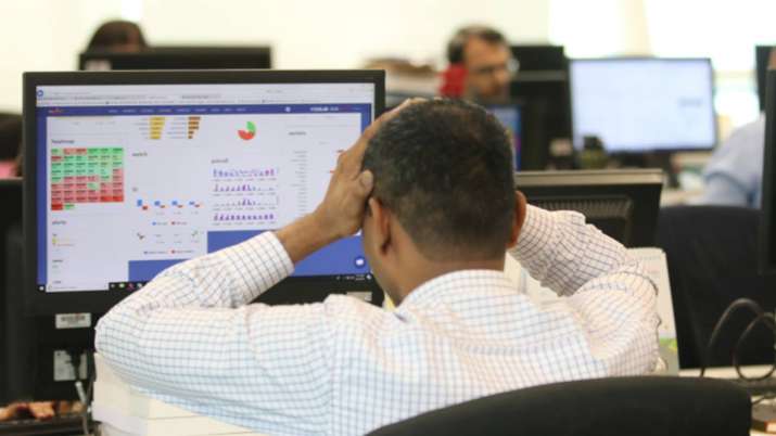 Sensex ends 52 pts lower, Nifty holds 12k amid US-Iran flare-up Sensex ends 52 pts lower, Nifty holds 12k amid US-Iran flare-up- India TV Paisa