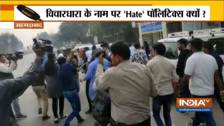 ABVP and NSUI students clash in Ahmedabad ABVP and NSUI students clash in Ahmedabad - India TV