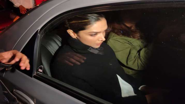 Deepika Padukone in JNU Deepika Padukone in JNU- India TV
