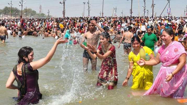देशभर में मकर... देशभर में मकर...- India TV