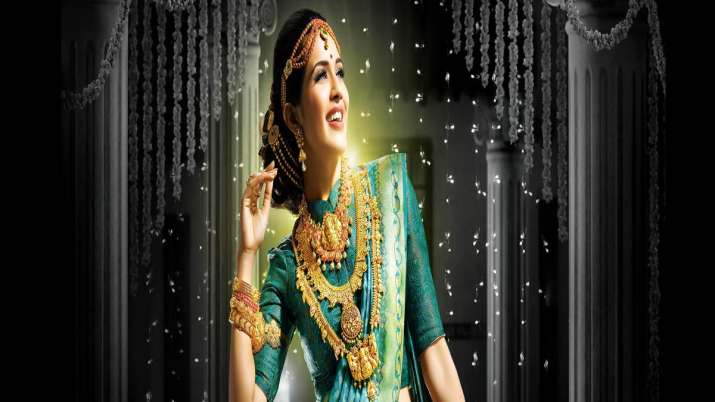 Govt notifies mandatory gold hallmarking Govt notifies mandatory gold hallmarking- India TV Paisa