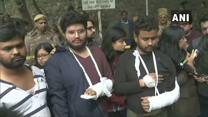 Delhi Police recognise 40% of goons who attacked JNU